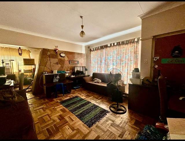 3 BEDROOM HOUSE FOR SALE IN VANDERBIJLPARK CE 2